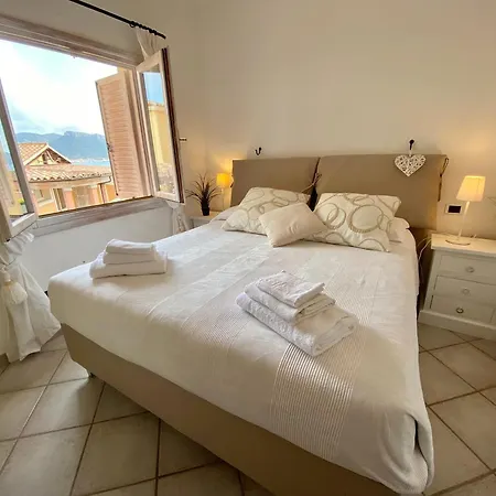 Luxury Elicriso Sea View With Common Swimming Pool Just 100 Mt From The Apartament *