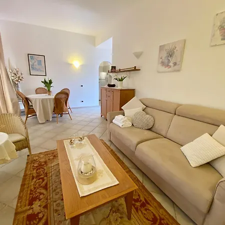 Luxury Elicriso Sea View With Common Swimming Pool Just 100 Mt From The * Golfo Aranci